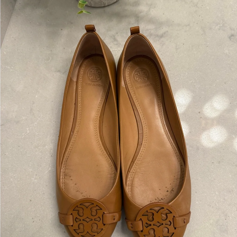 Tory Burch Tan Leather Miller Logo Ballet Flats